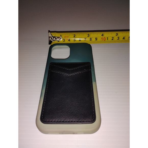 iPhone Case ( Unknown ) Great Condition with Wallet on Case - Picture 4 of 4